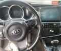 Белый Киа K5, объемом двигателя 2 л и пробегом 250 тыс. км за 10600 $, фото 4 на Automoto.ua