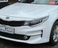 Білий Кіа K5, об'ємом двигуна 2 л та пробігом 133 тис. км за 10200 $, фото 3 на Automoto.ua