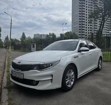 Белый Киа K5, объемом двигателя 2 л и пробегом 233 тыс. км за 11899 $, фото 40 на Automoto.ua