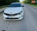 Белый Киа K5, объемом двигателя 2 л и пробегом 240 тыс. км за 10900 $, фото 13 на Automoto.ua