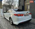 Білий Кіа K5, об'ємом двигуна 2 л та пробігом 335 тис. км за 8200 $, фото 5 на Automoto.ua