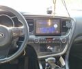 Белый Киа K5, объемом двигателя 2 л и пробегом 245 тыс. км за 9200 $, фото 11 на Automoto.ua