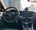 Белый Киа K5, объемом двигателя 2 л и пробегом 240 тыс. км за 9990 $, фото 13 на Automoto.ua