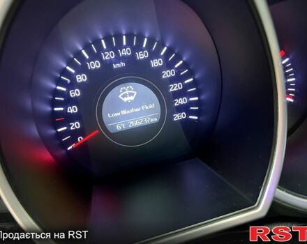 Білий Кіа K5, об'ємом двигуна 2 л та пробігом 266 тис. км за 9900 $, фото 5 на Automoto.ua