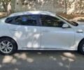 Білий Кіа K5, об'ємом двигуна 2 л та пробігом 295 тис. км за 11200 $, фото 4 на Automoto.ua
