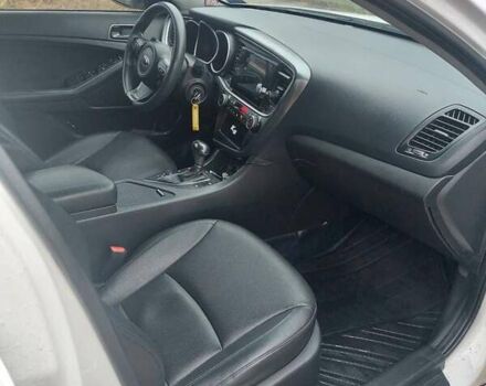 Білий Кіа K5, об'ємом двигуна 2 л та пробігом 248 тис. км за 9500 $, фото 2 на Automoto.ua