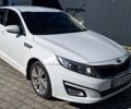 Белый Киа K5, объемом двигателя 2 л и пробегом 245 тыс. км за 9200 $, фото 1 на Automoto.ua