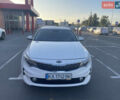 Білий Кіа K5, об'ємом двигуна 2 л та пробігом 270 тис. км за 11500 $, фото 1 на Automoto.ua