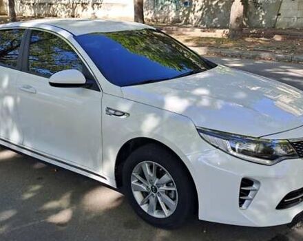 Білий Кіа K5, об'ємом двигуна 2 л та пробігом 295 тис. км за 11200 $, фото 10 на Automoto.ua