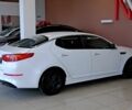 Белый Киа K5, объемом двигателя 2 л и пробегом 293 тыс. км за 9500 $, фото 3 на Automoto.ua