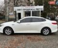 Білий Кіа K5, об'ємом двигуна 2 л та пробігом 133 тис. км за 10200 $, фото 4 на Automoto.ua