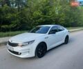 Белый Киа K5, объемом двигателя 2 л и пробегом 240 тыс. км за 10900 $, фото 1 на Automoto.ua