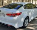 Білий Кіа K5, об'ємом двигуна 2 л та пробігом 295 тис. км за 11200 $, фото 6 на Automoto.ua