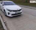 Білий Кіа K5, об'ємом двигуна 2 л та пробігом 156 тис. км за 14000 $, фото 4 на Automoto.ua