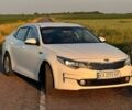 Белый Киа K5, объемом двигателя 2 л и пробегом 147 тыс. км за 11150 $, фото 1 на Automoto.ua