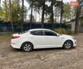 Белый Киа K5, объемом двигателя 2 л и пробегом 266 тыс. км за 9900 $, фото 7 на Automoto.ua