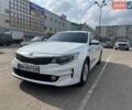 Білий Кіа K5, об'ємом двигуна 2 л та пробігом 227 тис. км за 11000 $, фото 1 на Automoto.ua