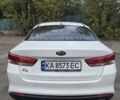 Белый Киа K5, объемом двигателя 2 л и пробегом 233 тыс. км за 11899 $, фото 44 на Automoto.ua