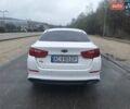 Білий Кіа K5, об'ємом двигуна 2 л та пробігом 230 тис. км за 7499 $, фото 1 на Automoto.ua