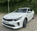 Белый Киа K5, объемом двигателя 2 л и пробегом 266 тыс. км за 10000 $, фото 4 на Automoto.ua