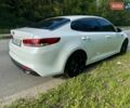 Белый Киа K5, объемом двигателя 2 л и пробегом 240 тыс. км за 10900 $, фото 4 на Automoto.ua