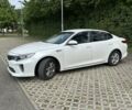 Белый Киа K5, объемом двигателя 2 л и пробегом 266 тыс. км за 10000 $, фото 7 на Automoto.ua