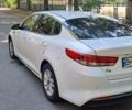 Білий Кіа K5, об'ємом двигуна 2 л та пробігом 267 тис. км за 10500 $, фото 3 на Automoto.ua