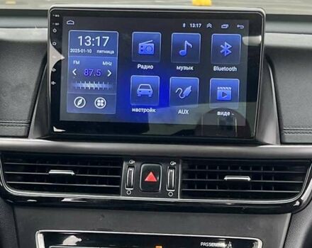 Белый Киа K5, объемом двигателя 2 л и пробегом 378 тыс. км за 9000 $, фото 13 на Automoto.ua
