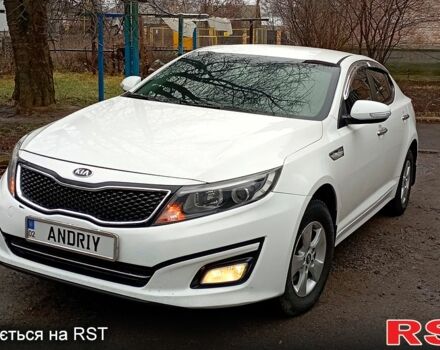 Белый Киа K5, объемом двигателя 20 л и пробегом 230 тыс. км за 9100 $, фото 4 на Automoto.ua