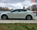Белый Киа K5, объемом двигателя 2 л и пробегом 370 тыс. км за 8000 $, фото 7 на Automoto.ua