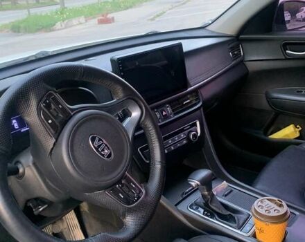 Білий Кіа K5, об'ємом двигуна 2 л та пробігом 172 тис. км за 12700 $, фото 9 на Automoto.ua