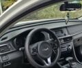 Белый Киа K5, объемом двигателя 2 л и пробегом 233 тыс. км за 11899 $, фото 8 на Automoto.ua