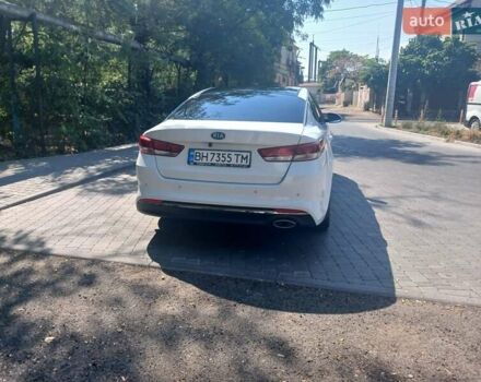 Білий Кіа K5, об'ємом двигуна 2 л та пробігом 185 тис. км за 11300 $, фото 5 на Automoto.ua
