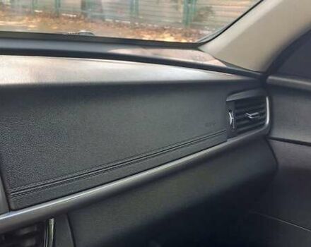 Білий Кіа K5, об'ємом двигуна 2 л та пробігом 267 тис. км за 10500 $, фото 23 на Automoto.ua