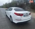 Білий Кіа K5, об'ємом двигуна 2 л та пробігом 230 тис. км за 7499 $, фото 11 на Automoto.ua