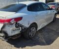 Белый Киа K5, объемом двигателя 2 л и пробегом 350 тыс. км за 4600 $, фото 7 на Automoto.ua