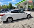 Білий Кіа K5, об'ємом двигуна 1.7 л та пробігом 197 тис. км за 13000 $, фото 2 на Automoto.ua