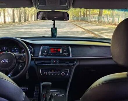 Білий Кіа K5, об'ємом двигуна 2 л та пробігом 295 тис. км за 11200 $, фото 24 на Automoto.ua