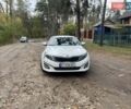 Белый Киа K5, объемом двигателя 2 л и пробегом 266 тыс. км за 9900 $, фото 1 на Automoto.ua