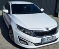 Білий Кіа K5, об'ємом двигуна 2 л та пробігом 245 тис. км за 9200 $, фото 2 на Automoto.ua