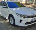 Білий Кіа K5, об'ємом двигуна 2 л та пробігом 295 тис. км за 11200 $, фото 8 на Automoto.ua
