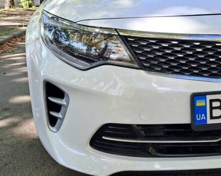 Білий Кіа K5, об'ємом двигуна 2 л та пробігом 295 тис. км за 11200 $, фото 12 на Automoto.ua