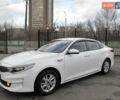 Белый Киа K5, объемом двигателя 2 л и пробегом 252 тыс. км за 11750 $, фото 2 на Automoto.ua