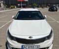 Белый Киа K5, объемом двигателя 2 л и пробегом 278 тыс. км за 11499 $, фото 1 на Automoto.ua