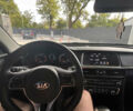 Белый Киа K5, объемом двигателя 2 л и пробегом 153 тыс. км за 13950 $, фото 10 на Automoto.ua