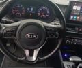 Білий Кіа K5, об'ємом двигуна 2 л та пробігом 320 тис. км за 10600 $, фото 7 на Automoto.ua