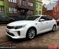 Белый Киа K5, объемом двигателя 2 л и пробегом 152 тыс. км за 13000 $, фото 1 на Automoto.ua