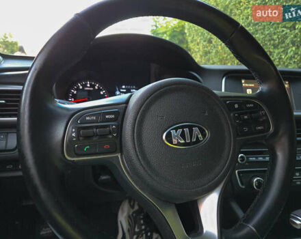 Белый Киа K5, объемом двигателя 2 л и пробегом 170 тыс. км за 14500 $, фото 34 на Automoto.ua