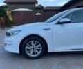 Белый Киа K5, объемом двигателя 0 л и пробегом 262 тыс. км за 11500 $, фото 4 на Automoto.ua