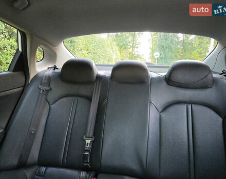 Белый Киа K5, объемом двигателя 2 л и пробегом 170 тыс. км за 14500 $, фото 35 на Automoto.ua